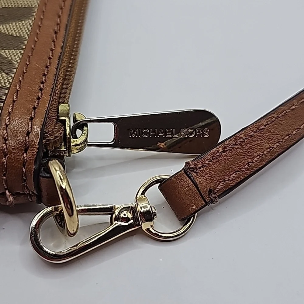 Michael Kors Mk Signature Beige/tan Beige Canvas W